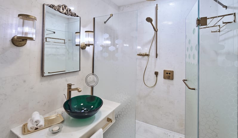 middle-east-holidays-abu-dhabi-rixos-premium-saadiyat-island-hotel-club-villa-bathroom